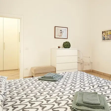 公寓 Careggi Garden Flat