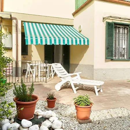 公寓 Careggi Garden Flat *