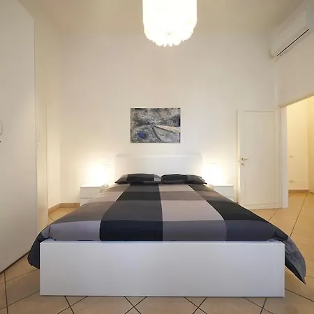 Careggi Garden Flat *