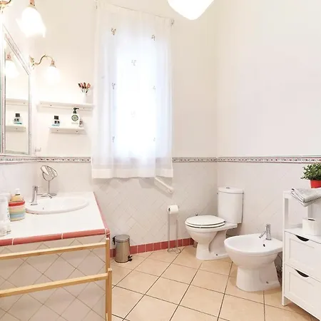 Careggi Garden Flat *