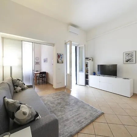 Careggi Garden Flat 公寓