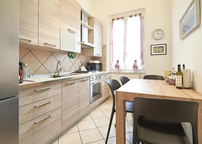 Careggi Garden Flat アパート *