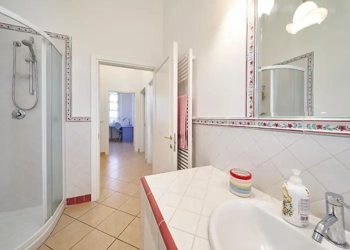 Careggi Garden Flat アパート *