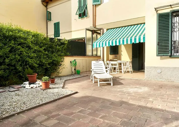 アパート Careggi Garden Flat フィレンツェ