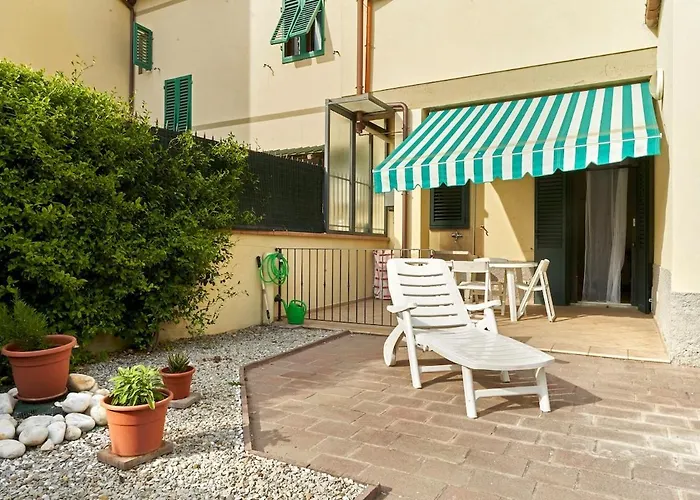 アパート Careggi Garden Flat