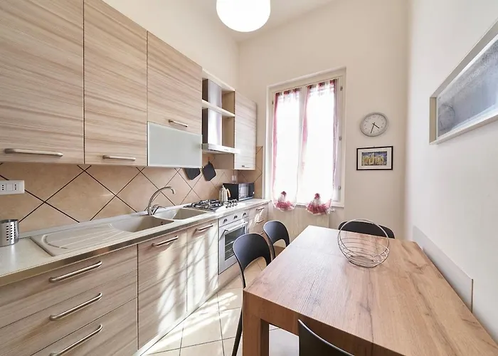 Careggi Garden Flat アパート フィレンツェ