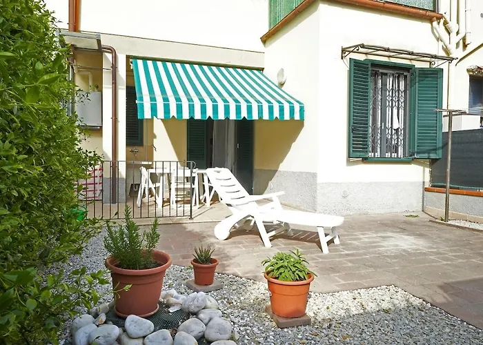 アパート Careggi Garden Flat フィレンツェ